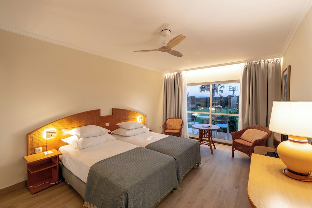Pestana Ocean Bay Resort — Hotel rooms in Funchal, Madeira