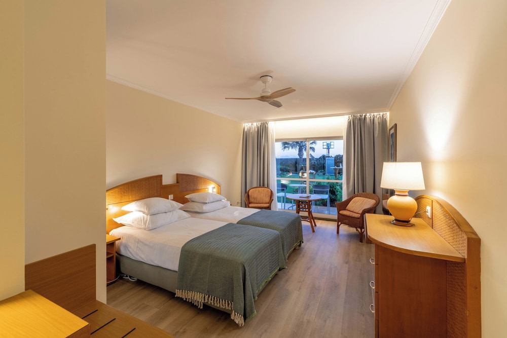 Pestana Ocean Bay Resort — Hotel rooms in Funchal, Madeira