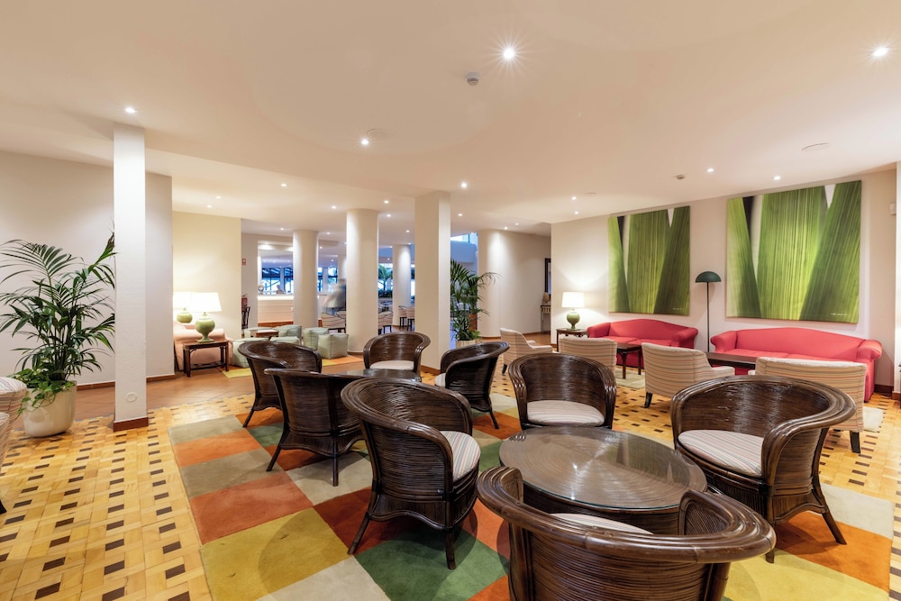 Pestana Ocean Bay Resort — Hotel building in Funchal, Madeira