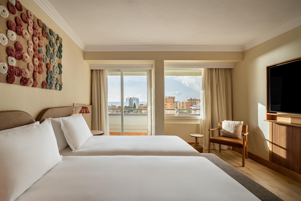 Hyatt Regency Vilamoura Algarve — Hotel rooms in Vilamoura, Faro
