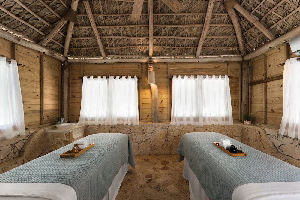 Dreams La Romana Resort & Spa - All Inclusive — Hotel rooms in Bayahibe, La Altagracia