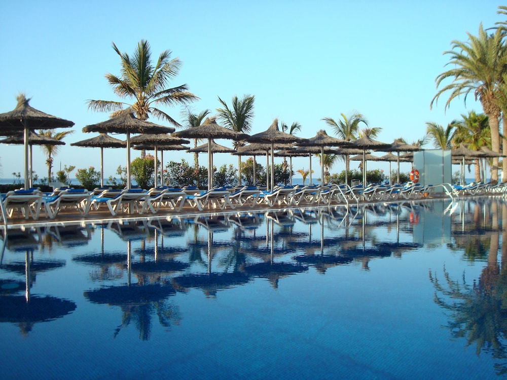 VIK Hotel San Antonio — Swimming pool in Puerto del Carmen, Canary Islands