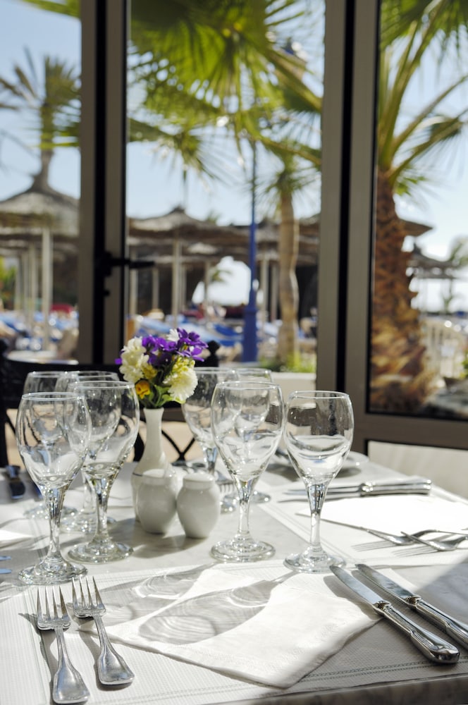 VIK Hotel San Antonio — Restaurant & bars in Puerto del Carmen, Canary Islands