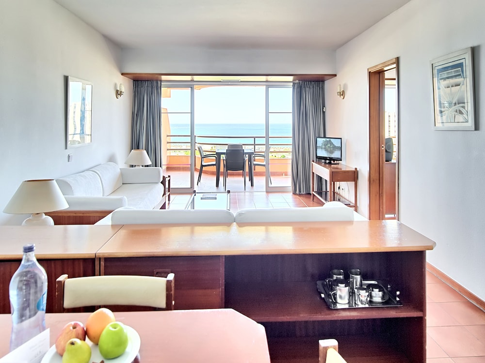Portobelo Vilamoura Hotel — Hotel rooms in Vilamoura, Faro