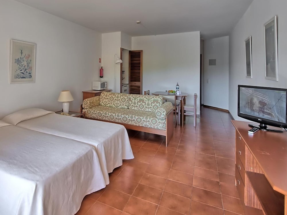 Portobelo Vilamoura Hotel — Hotel rooms in Vilamoura, Faro
