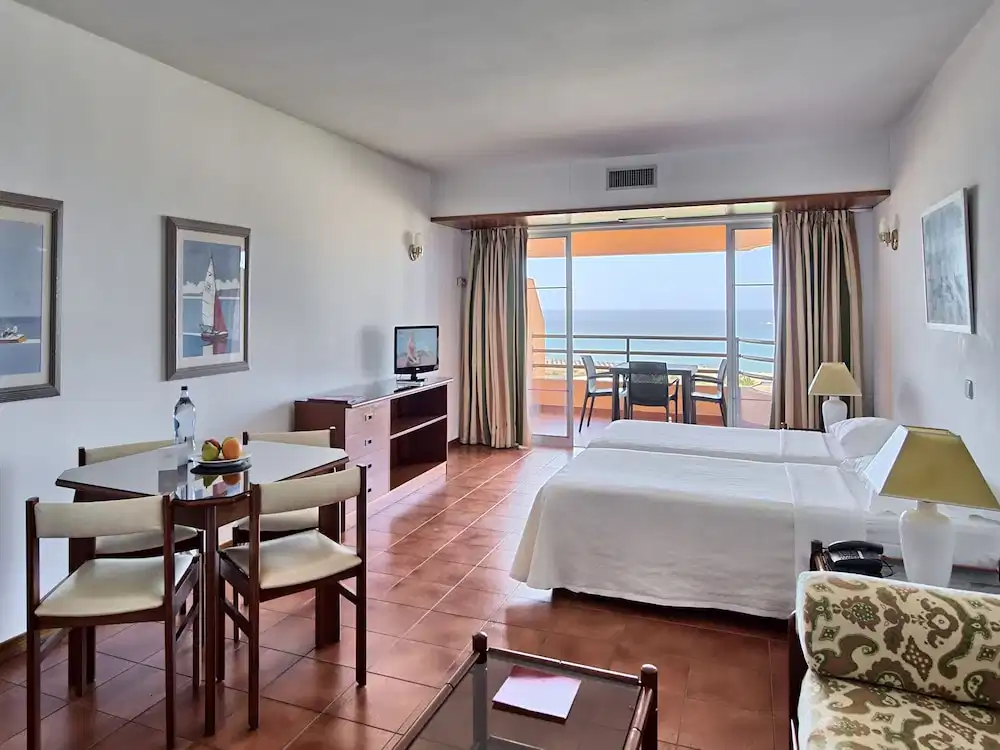 Portobelo Vilamoura Hotel — Hotel rooms in Vilamoura, Faro