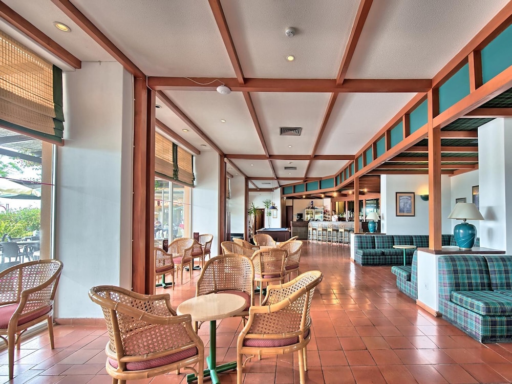 Portobelo Vilamoura Hotel — Restaurant & bars in Vilamoura, Faro