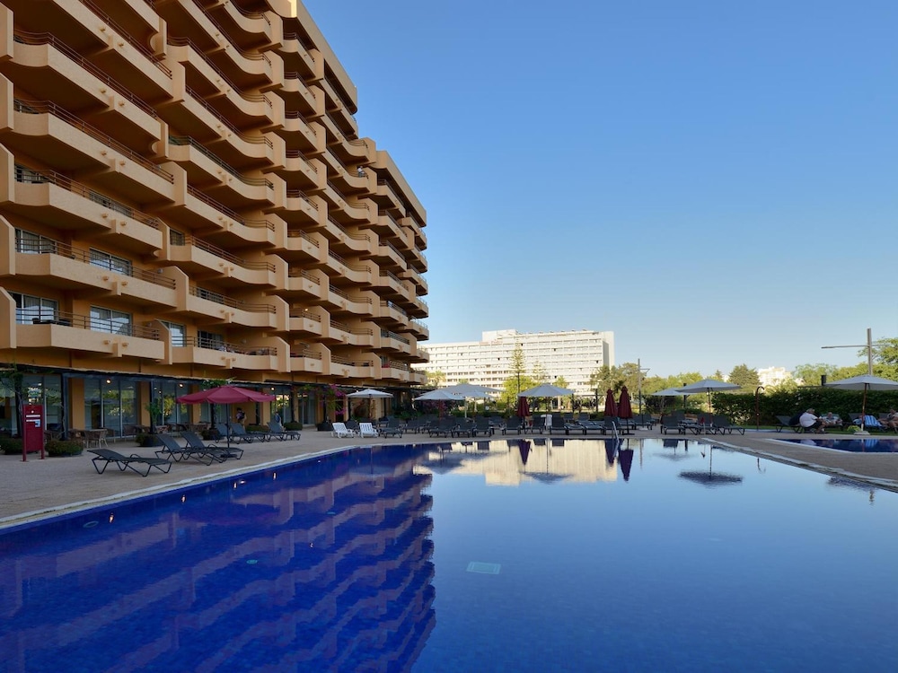 Portobelo Vilamoura Hotel — Swimming pool in Vilamoura, Faro