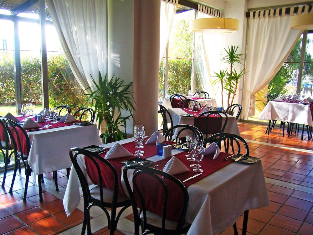 Portobelo Vilamoura Hotel — Restaurant & bars in Vilamoura, Faro