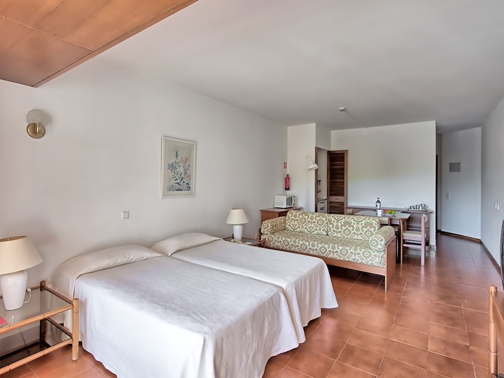 Portobelo Vilamoura Hotel — Hotel rooms in Vilamoura, Faro