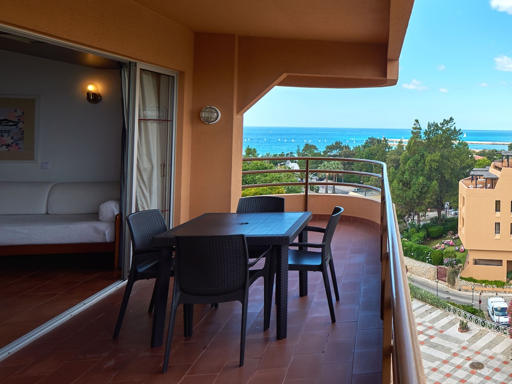 Portobelo Vilamoura Hotel — Hotel rooms in Vilamoura, Faro