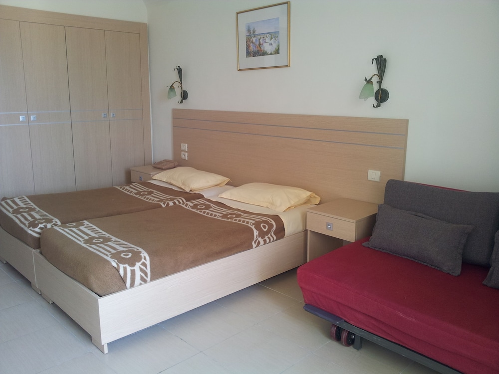 Hotel Dar Khayam — Hotel rooms in Hammamet, Nabeul