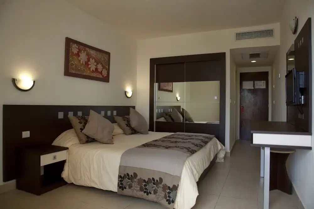 Hotel Dar Khayam — Hotel rooms in Hammamet, Nabeul