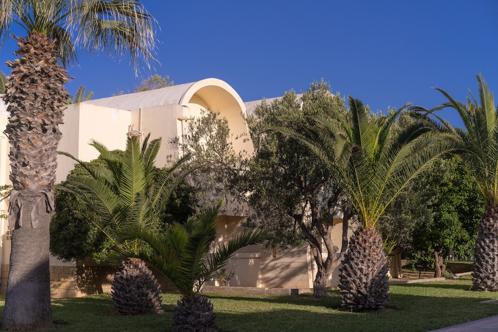 Hotel Dar Khayam — Hotel building in Hammamet, Nabeul