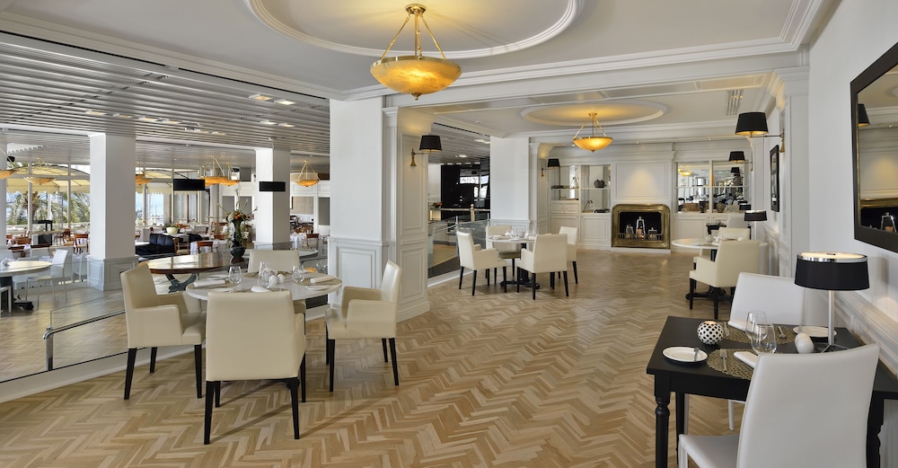 Hotel Victoria Gran Meliá — Restaurant & bars in Palma de Mallorca, Balearic Islands