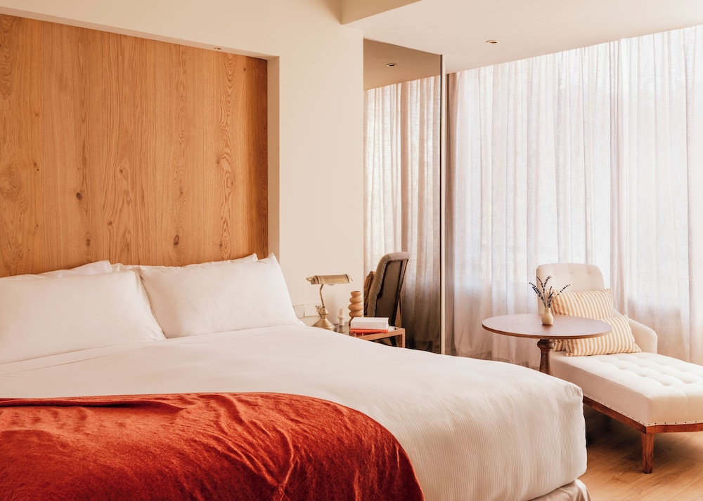 Hotel Victoria Gran Meliá — Hotel rooms in Palma de Mallorca, Balearic Islands