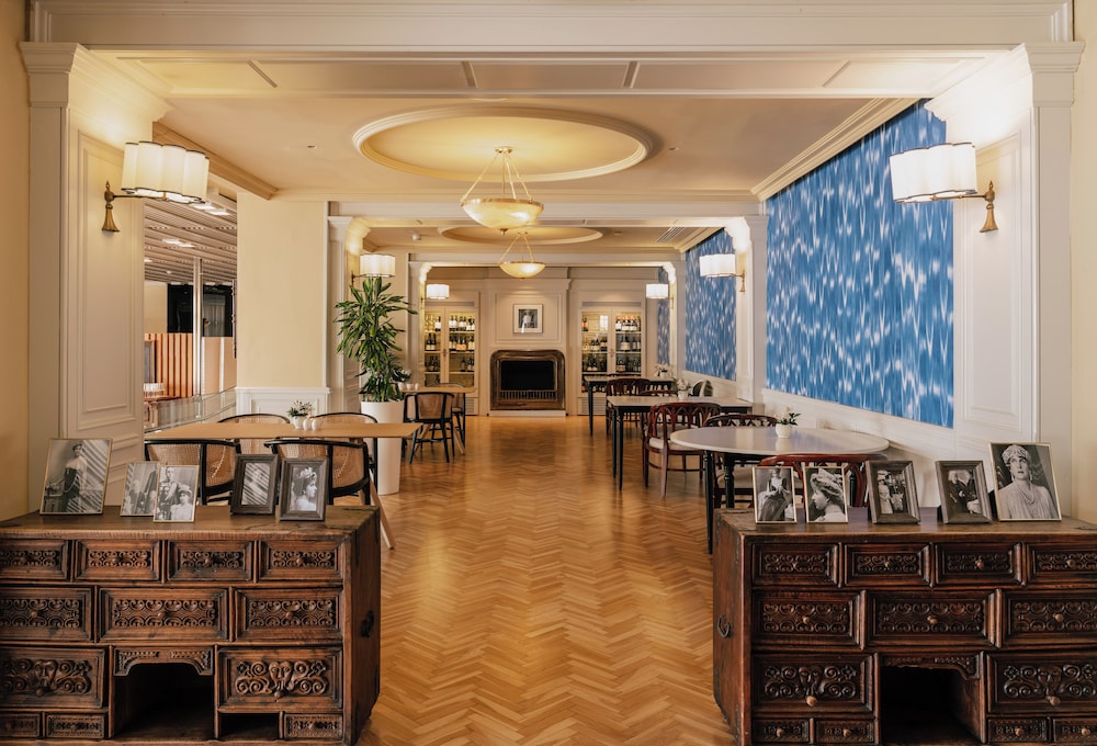 Hotel Victoria Gran Meliá — Restaurant & bars in Palma de Mallorca, Balearic Islands