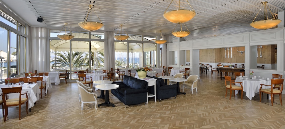 Hotel Victoria Gran Meliá — Restaurant & bars in Palma de Mallorca, Balearic Islands