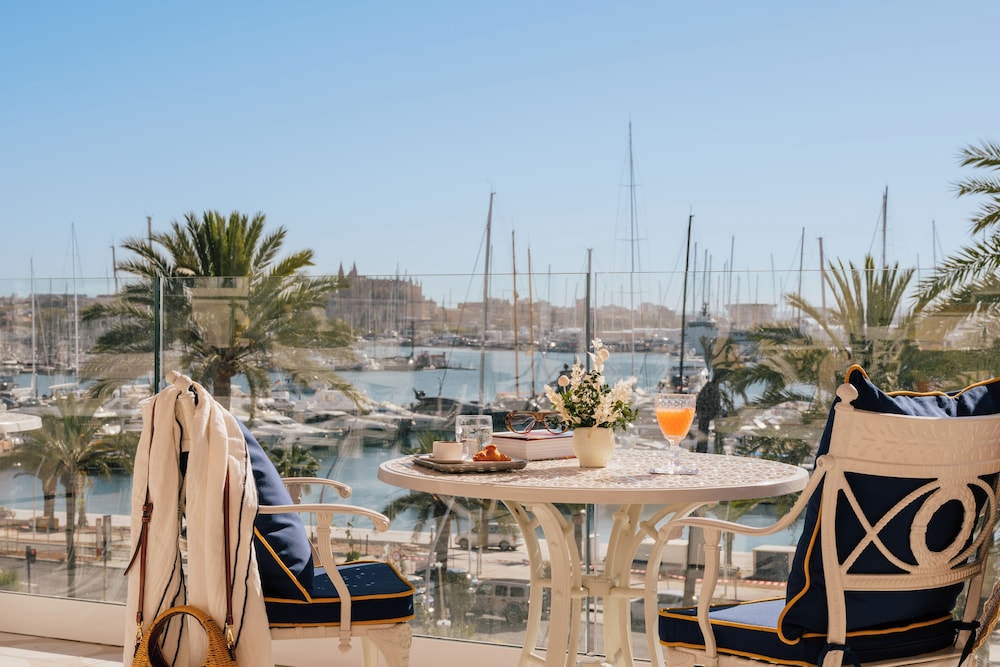 Hotel Victoria Gran Meliá — Restaurant & bars in Palma de Mallorca, Balearic Islands
