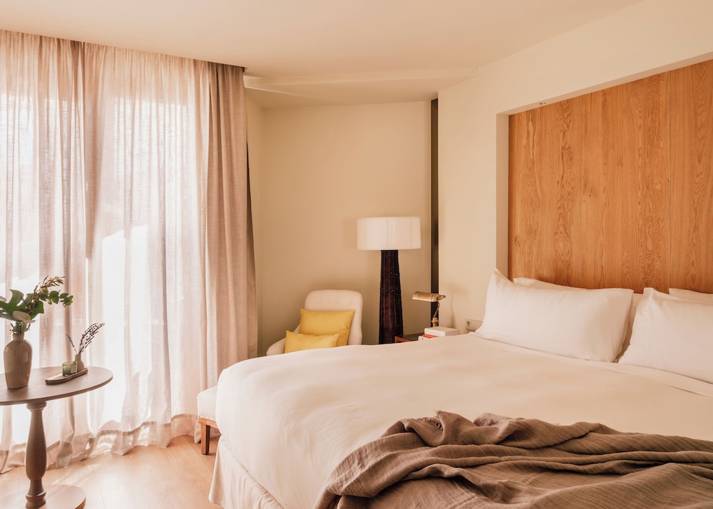 Hotel Victoria Gran Meliá — Hotel rooms in Palma de Mallorca, Balearic Islands