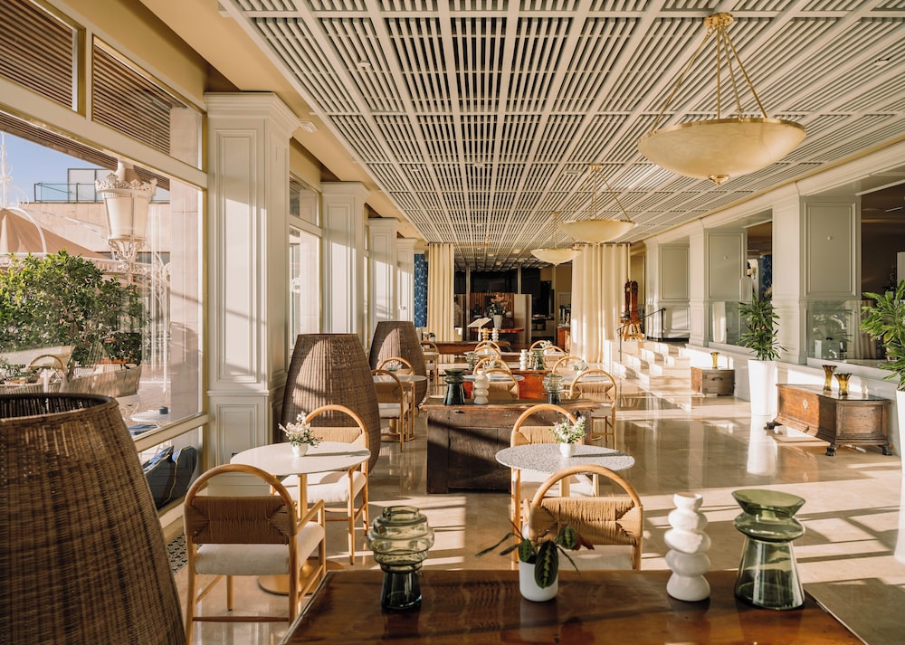 Hotel Victoria Gran Meliá — Restaurant & bars in Palma de Mallorca, Balearic Islands