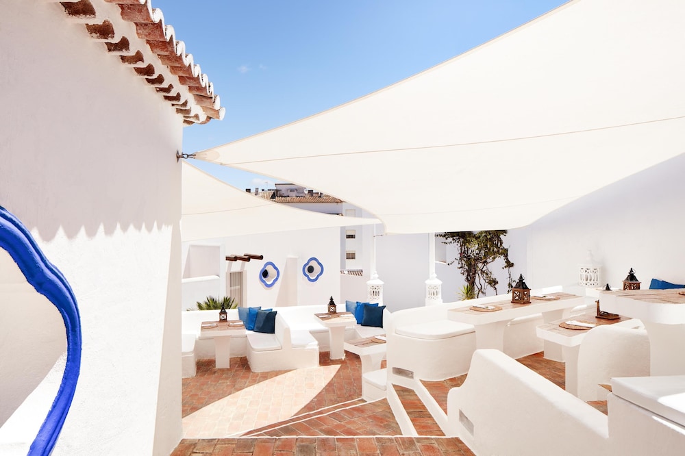 NH Lagos Algarve Resort — Restaurant & bars in Lagos, Faro