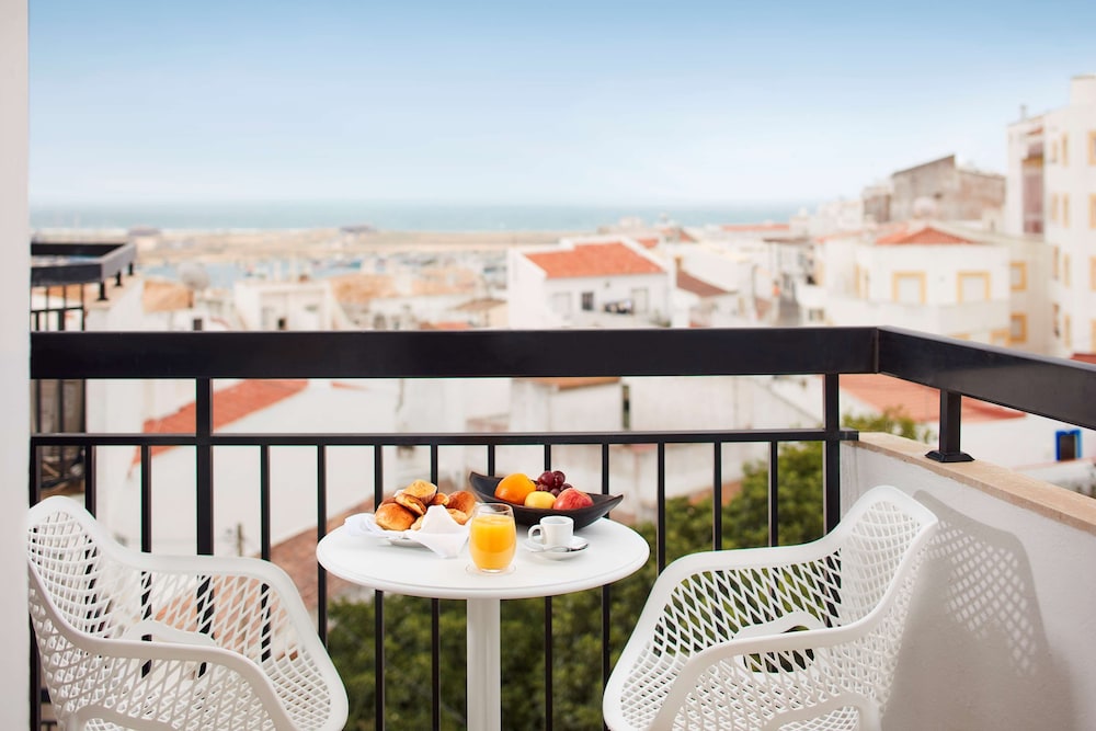 NH Lagos Algarve Resort — Hotel rooms in Lagos, Faro