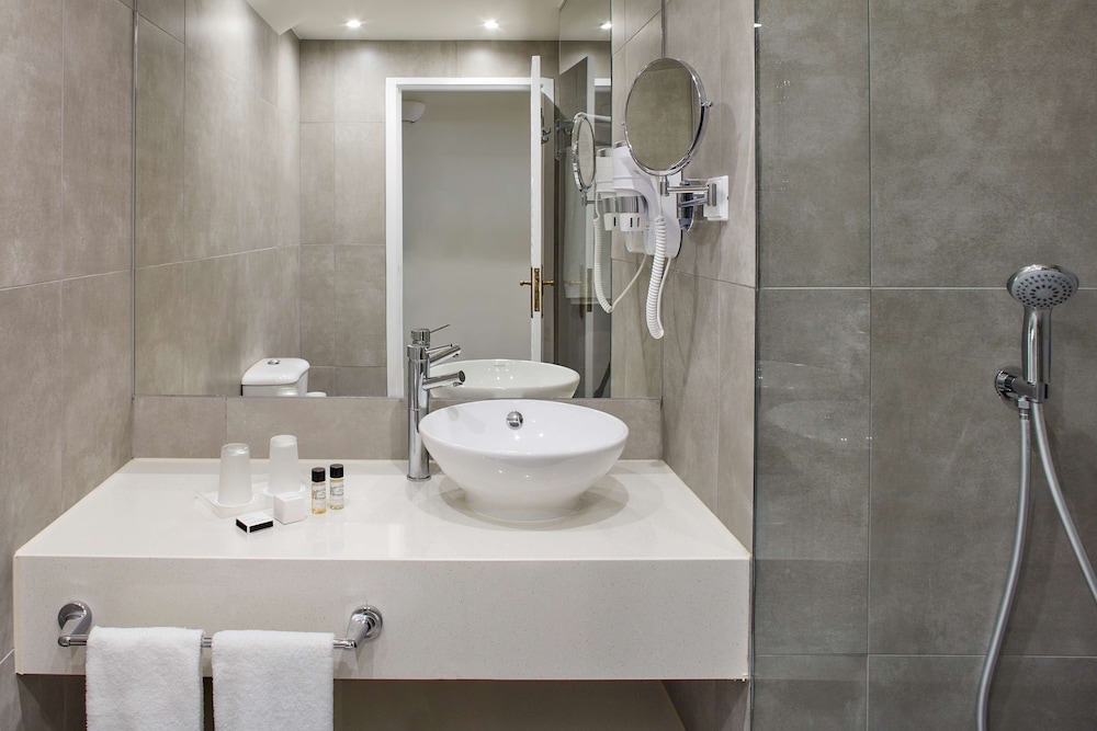 NH Lagos Algarve Resort — Hotel rooms in Lagos, Faro