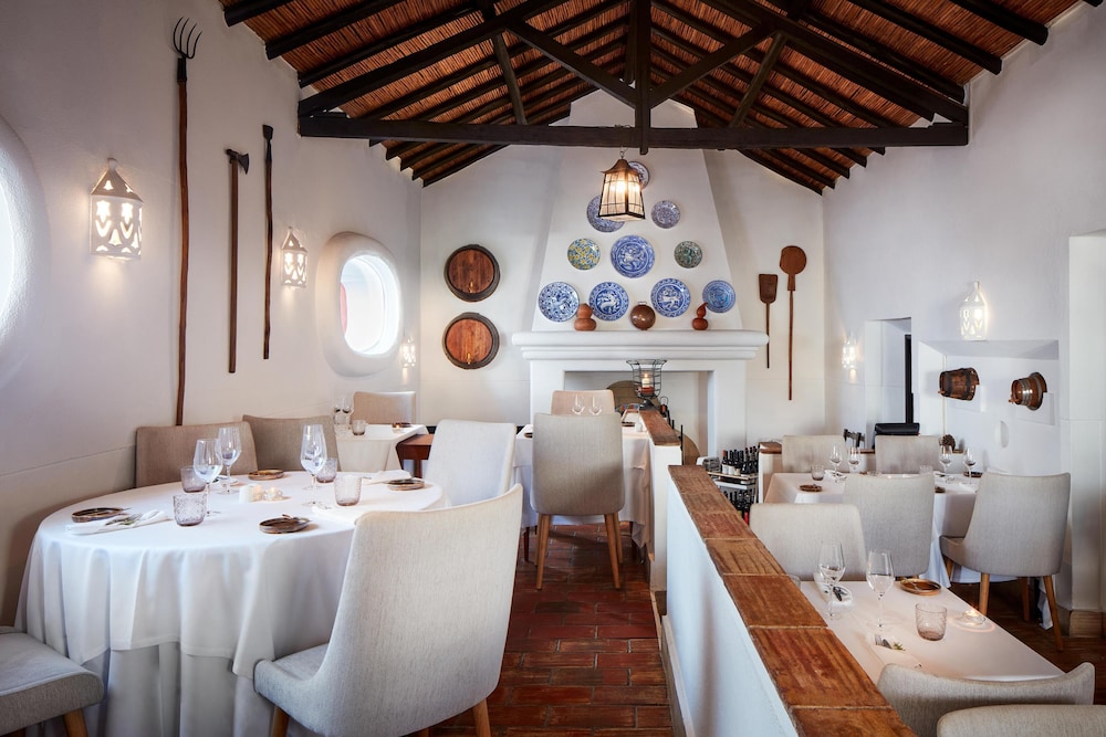 NH Lagos Algarve Resort — Restaurant & bars in Lagos, Faro