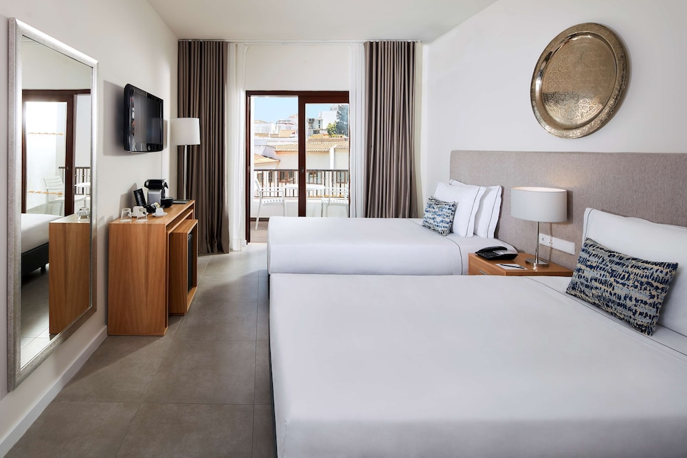 NH Lagos Algarve Resort — Hotel rooms in Lagos, Faro