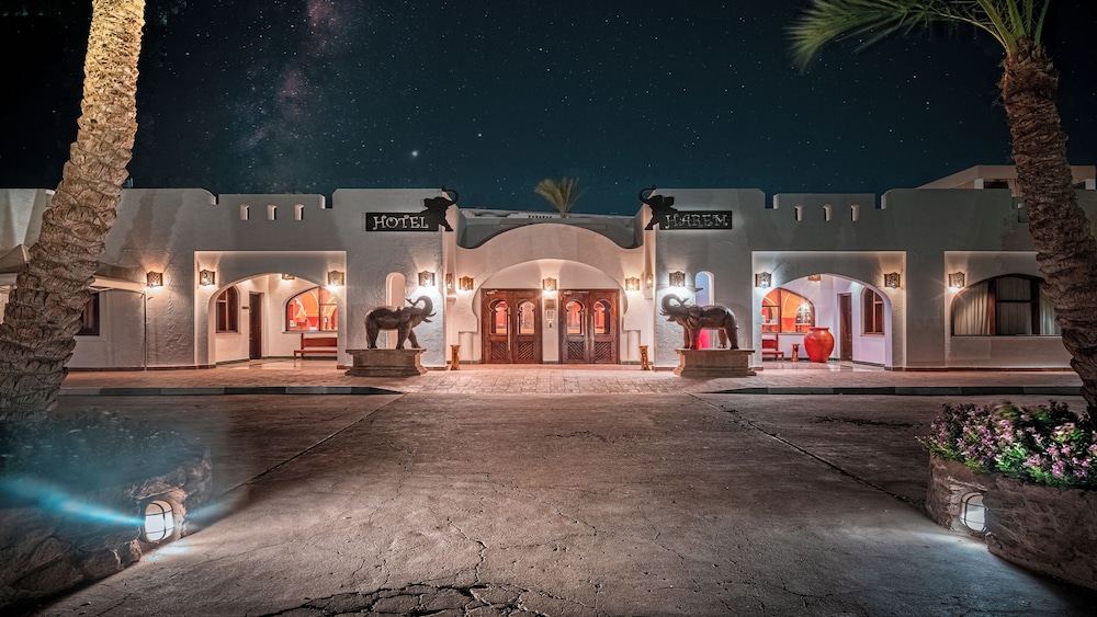 Domina Coral Bay Resort, Diving , Spa & Casino — Hotel building in Sharm El Sheikh, South Sinai