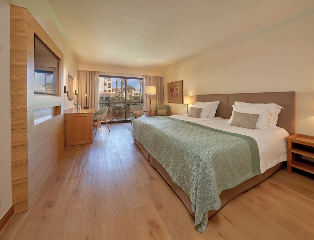 Porto Mare Hotel, by PortoBay — Hotel rooms in Funchal, Madeira