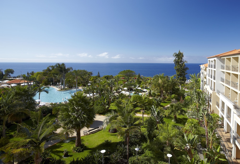 Porto Mare Hotel, by PortoBay — Swimming pool in Funchal, Madeira