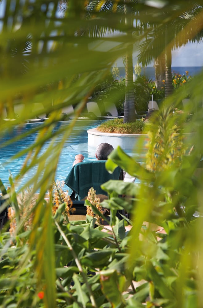Porto Mare Hotel, by PortoBay — Hotel building in Funchal, Madeira