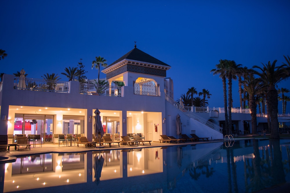 Hotel Bel Azur Thalasso & Bungalows — Swimming pool in Hammamet, Nabeul