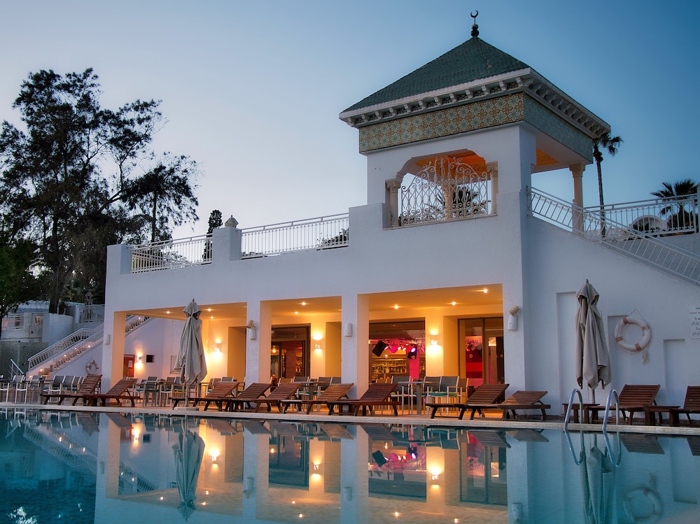 Hotel Bel Azur Thalasso & Bungalows — Swimming pool in Hammamet, Nabeul
