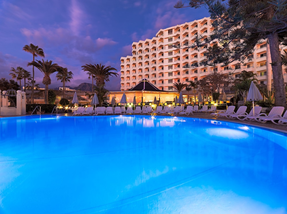 H10 Las Palmeras — Swimming pool in Playa de las Americas, Canary Islands