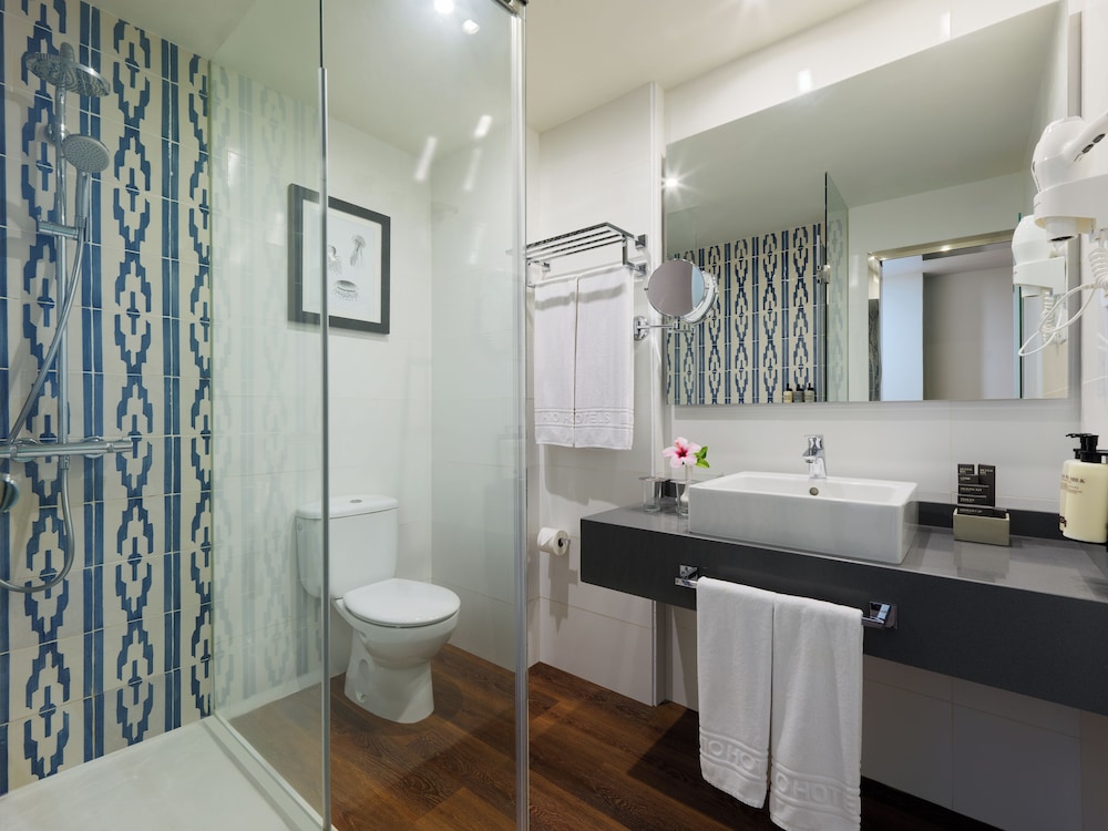 H10 Las Palmeras — Hotel rooms in Playa de las Americas, Canary Islands