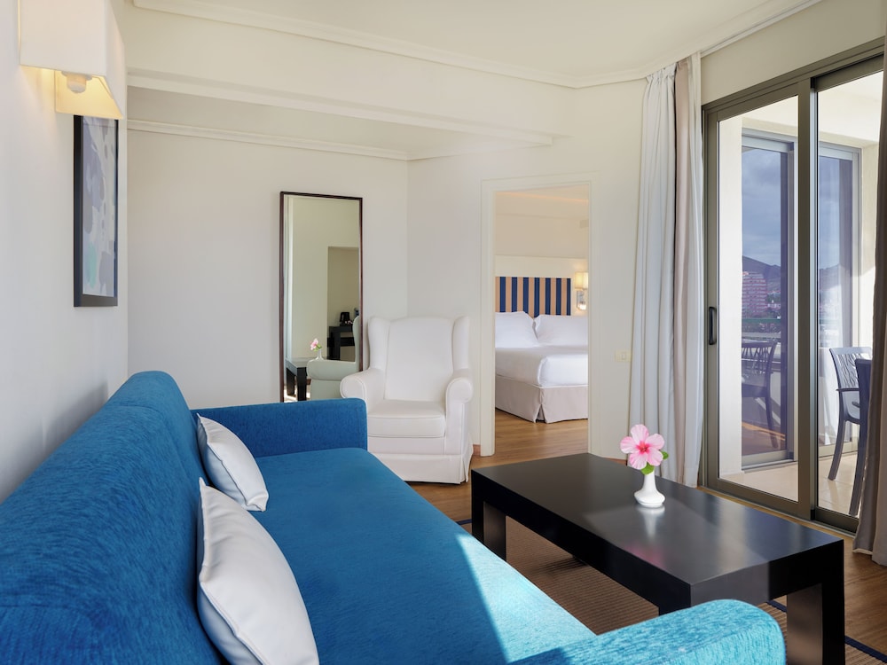 H10 Las Palmeras — Hotel rooms in Playa de las Americas, Canary Islands