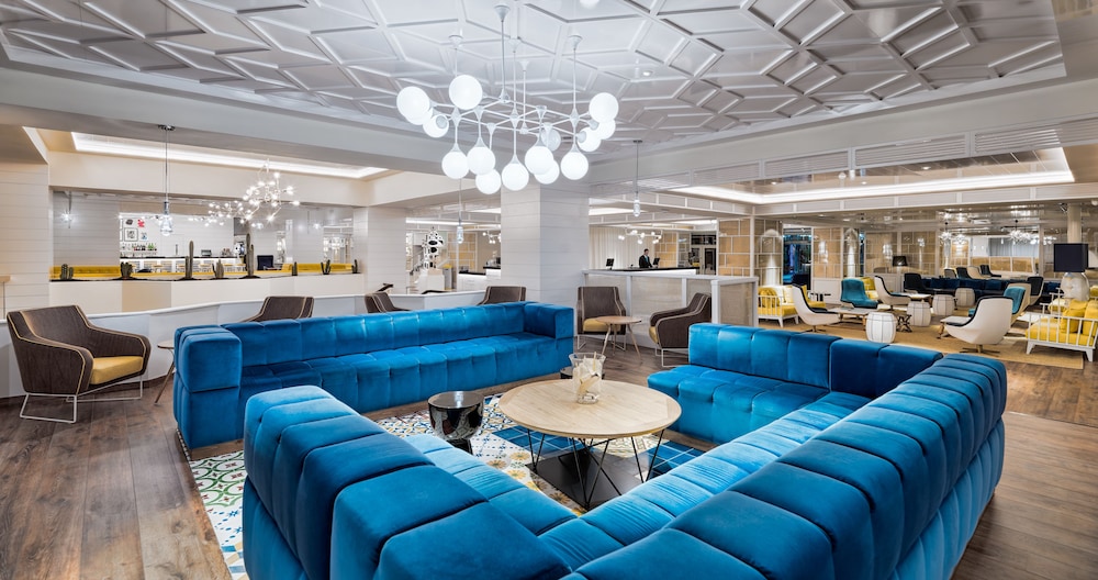 H10 Las Palmeras — Restaurant & bars in Playa de las Americas, Canary Islands