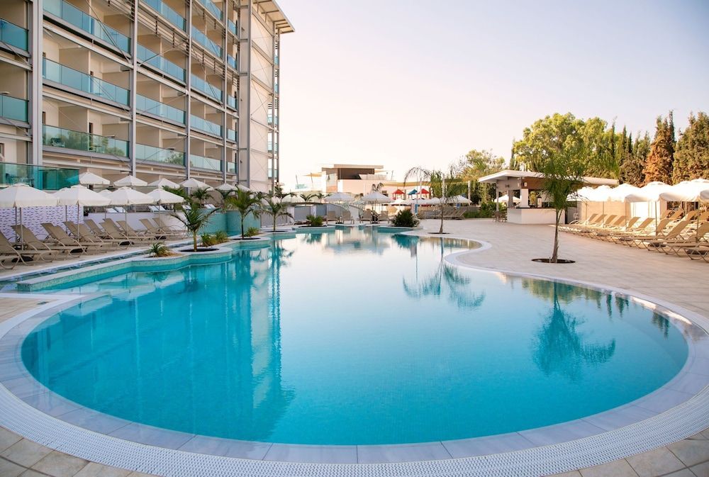 Asterias Beach Hotel - zdjęcie 2