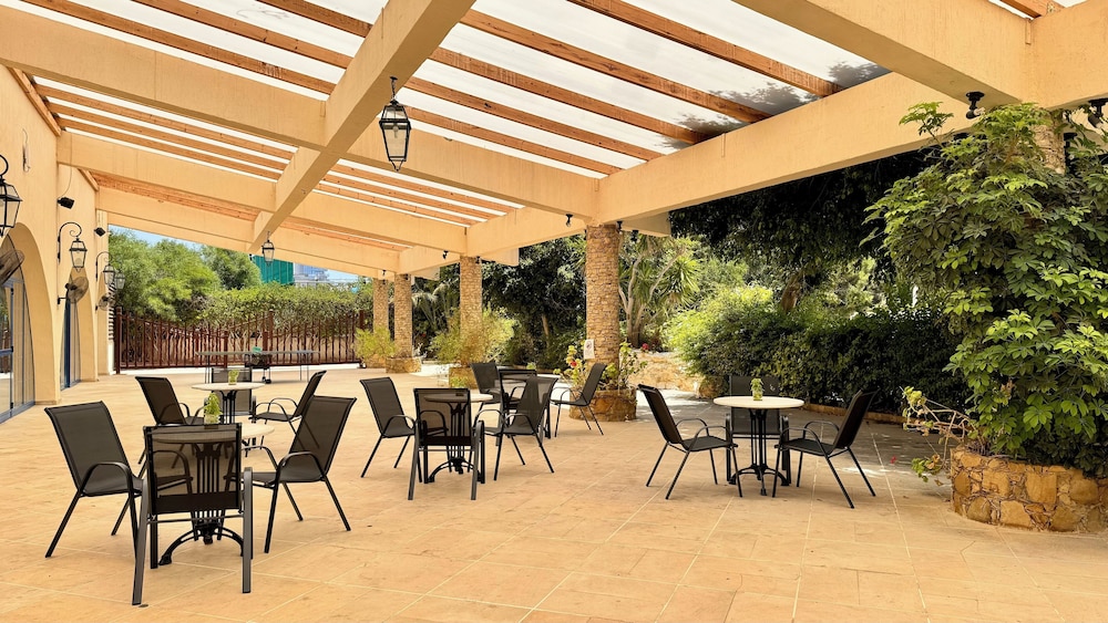 Navarria Hotel — Restaurant & bars in Limassol, Limassol Region