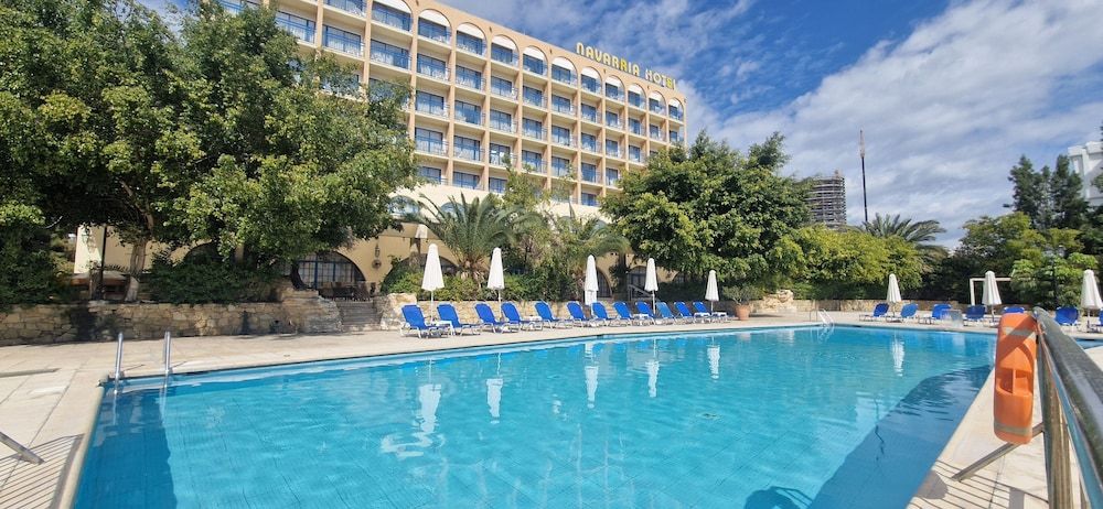 Navarria Hotel