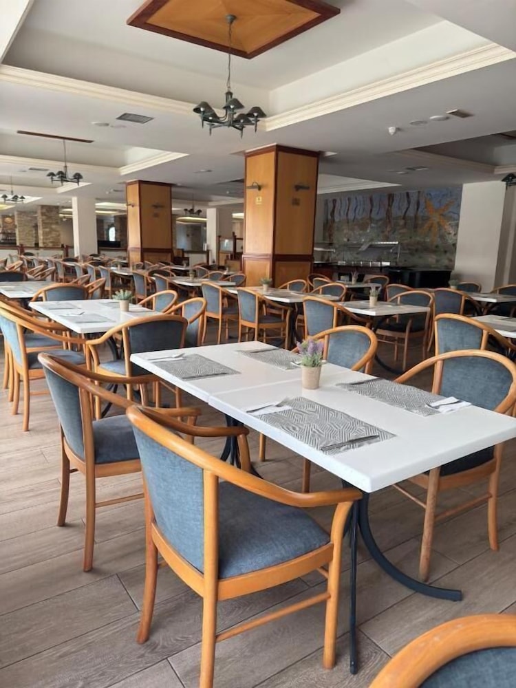 Navarria Hotel — Restaurant & bars in Limassol, Limassol Region