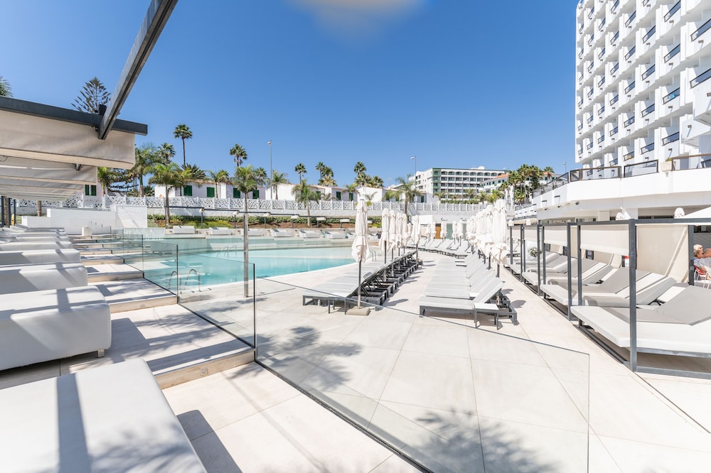Hotel Caserío — Swimming pool in Playa del Ingles, Canary Islands