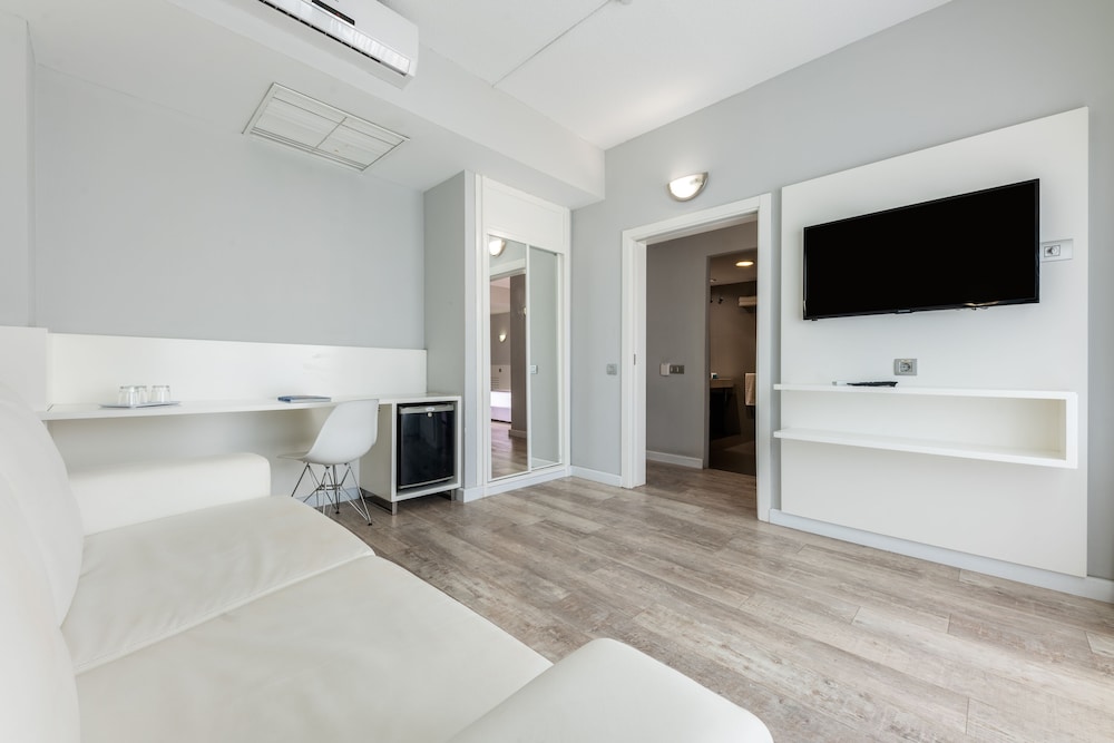 Hotel Caserío — Hotel rooms in Playa del Ingles, Canary Islands