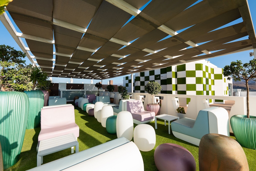 Hotel Caserío — Restaurant & bars in Playa del Ingles, Canary Islands