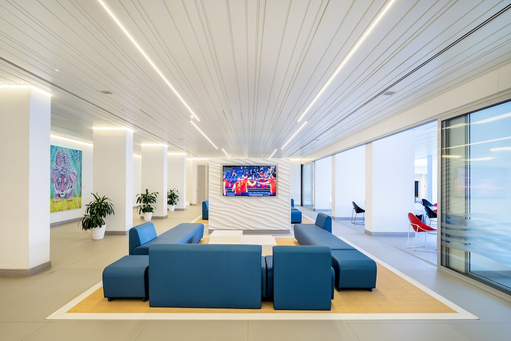 Hotel Caserío — Hotel building in Playa del Ingles, Canary Islands