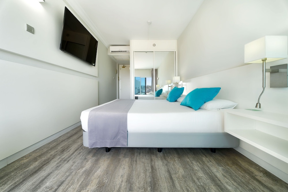 Hotel Caserío — Hotel rooms in Playa del Ingles, Canary Islands