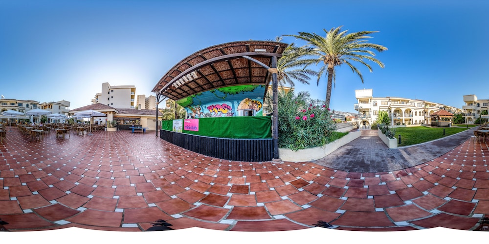 Hotel Puente Real — Attractions for children in Torremolinos, Andalusia